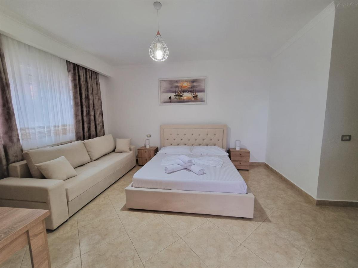 My Holiday House Hotel Драч Екстериор снимка