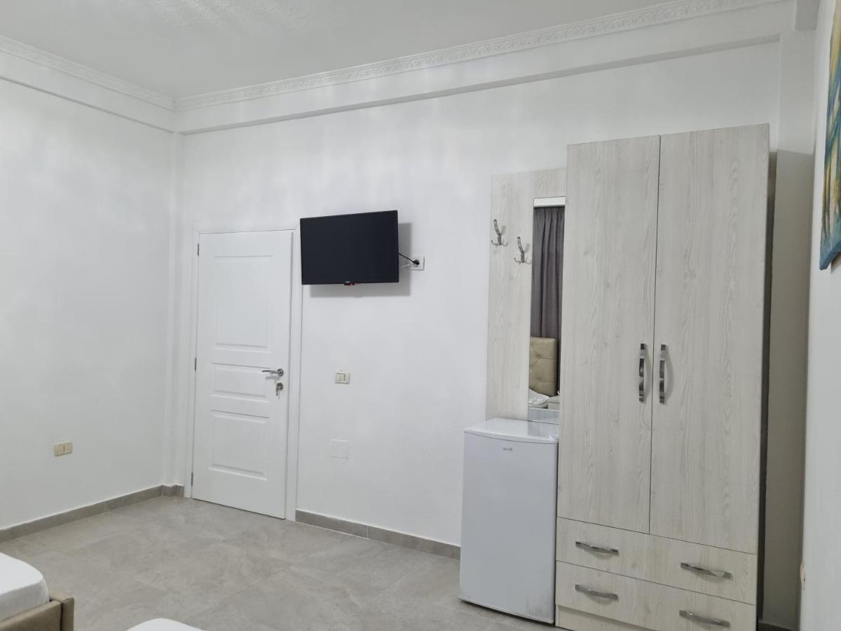 My Holiday House Hotel Драч Екстериор снимка
