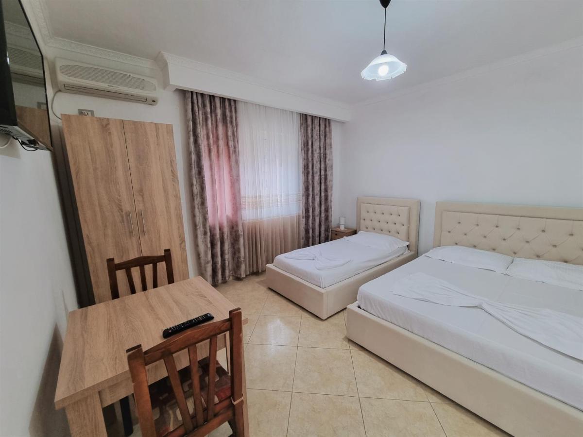 My Holiday House Hotel Драч Екстериор снимка